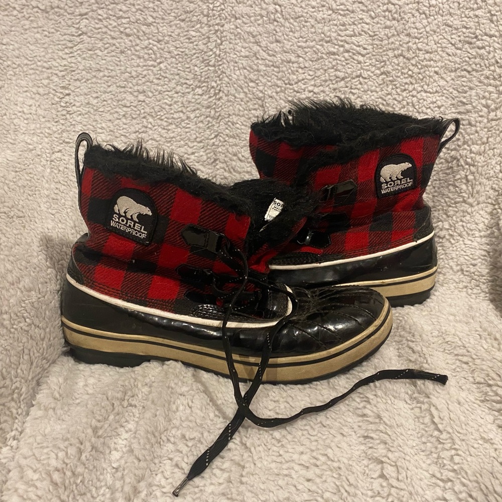 buffalo plaid sorel boots